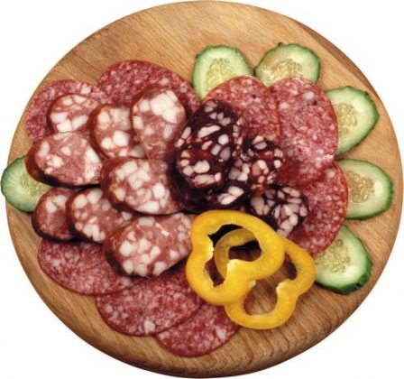 Нарезки из колбасы - фото: колбасная нарезка - идеи оформления на ...