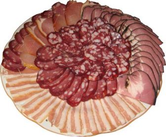 Нарезки из колбасы - фото: колбасная нарезка - идеи оформления на ...