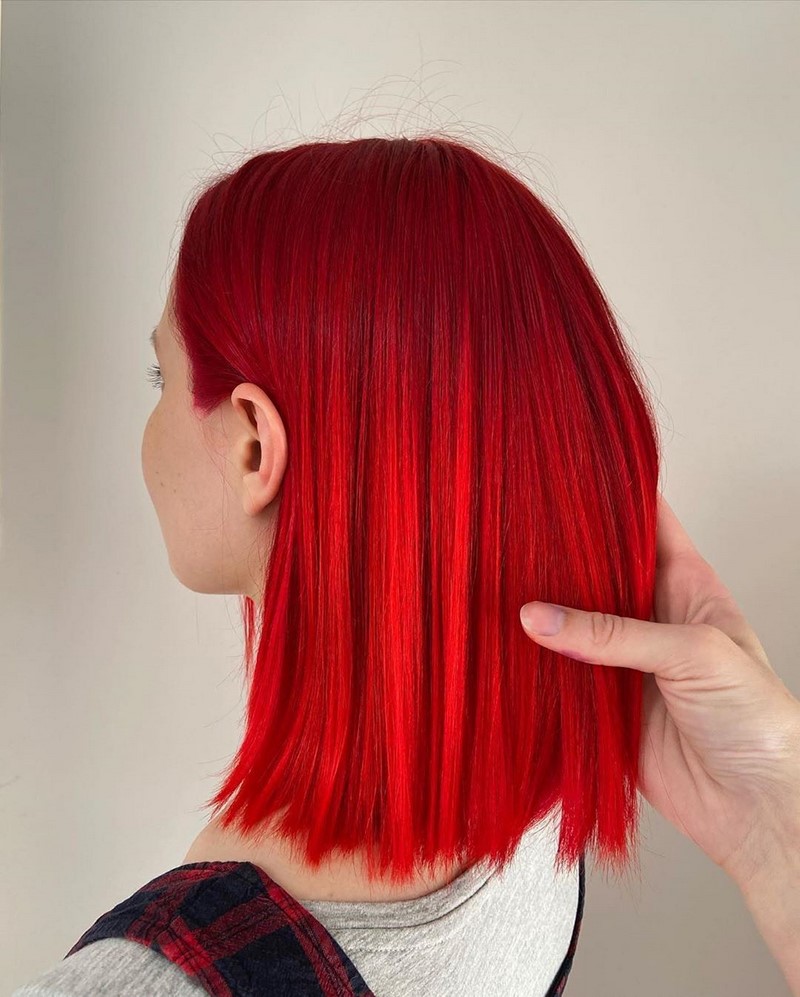 Бордовый цвет волос: 10 модных оттенков 2024 года (+220 фото)